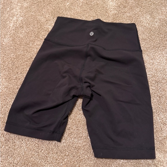 Lululemon Women's Black High-Waisted Biker Shorts - Picture 2 of 2